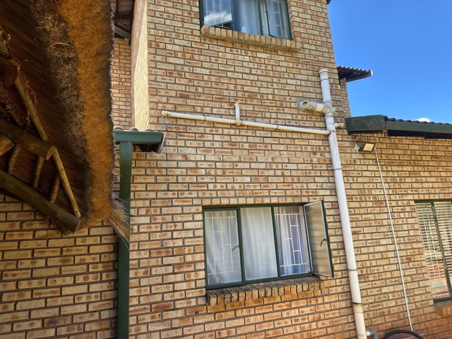3 Bedroom Property for Sale in Protea Park North West